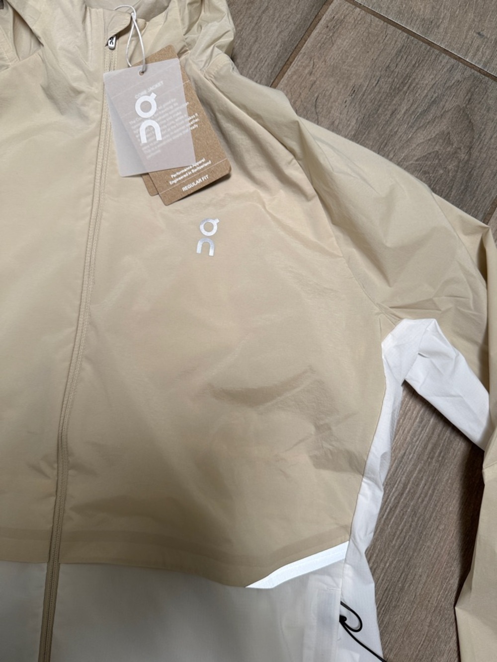 Core Jacket - Picture 5 of 6